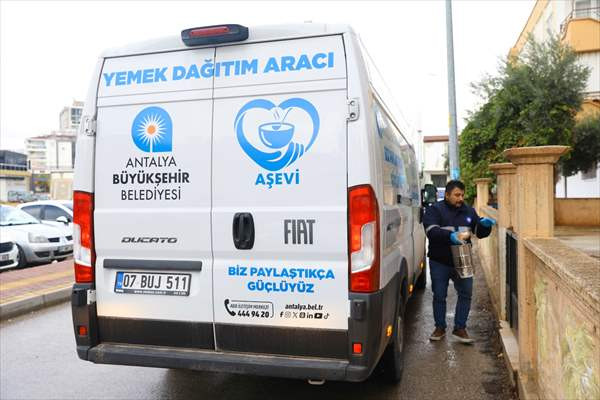 Antalya Büyükşehir Belediyesi'nin Aşevi 553 Bin Porsiyon Yemek Dağıttı