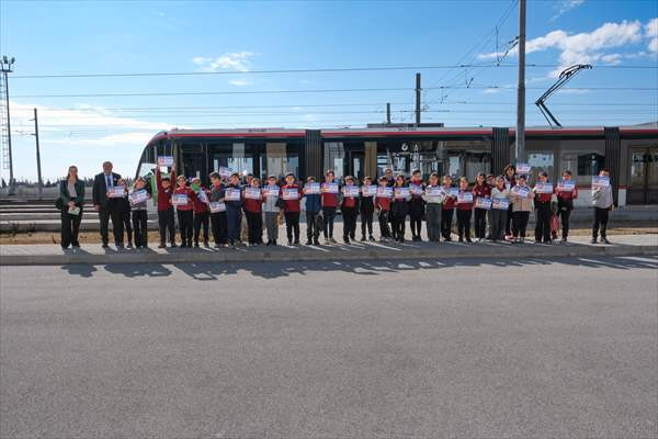 Antalya'da İlkokul Öğrencilerine Raylı Sistem Eğitimi Verildi