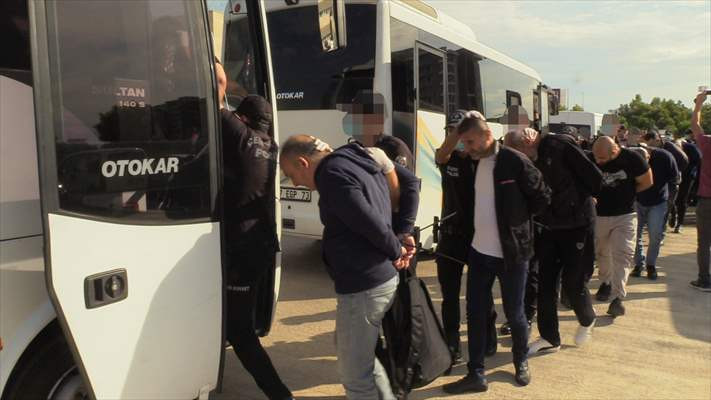 Antalya'da suç örgütü operasyonunda 44 şüpheli gözaltına alındı