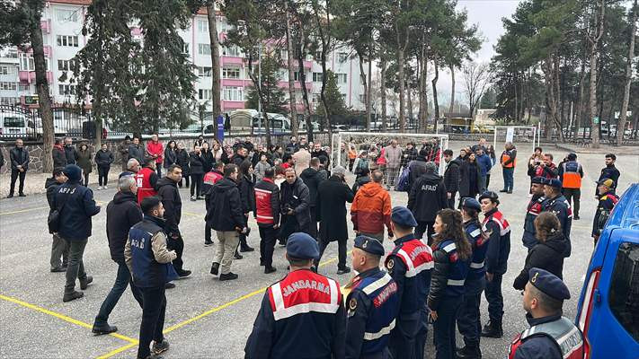 Burdur'da 5,2 Büyüklüğünde Deprem Senaryosuyla Tatbikat Yapıldı