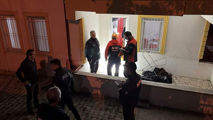 Isparta'da Bir Öğrenci Yurdunda Çakmak Gazı Tüpleri Patladı, 1 Öğrenci Yaralandı