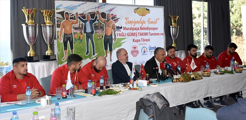 Muratpaşa'nın Güreşçileri Hem Lig Hem De Kırkpınar'da Altın Kemeri Hedefliyor