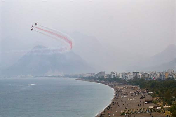 Türk Yıldızları Antalya Semalarında 